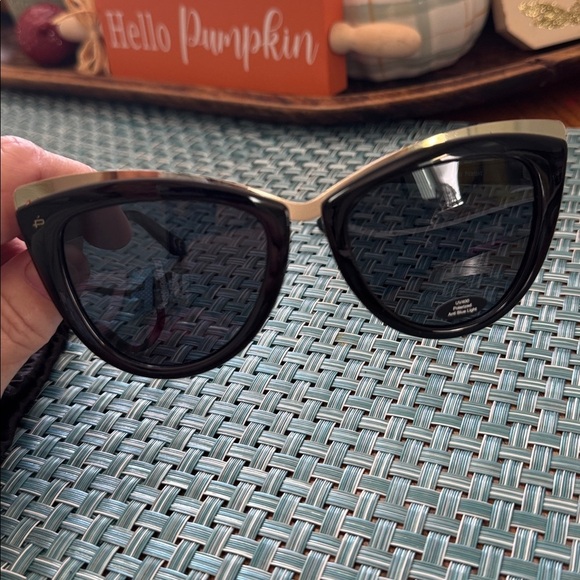 NEW - never worn!  Privé Revaux Polarized Sunglasses